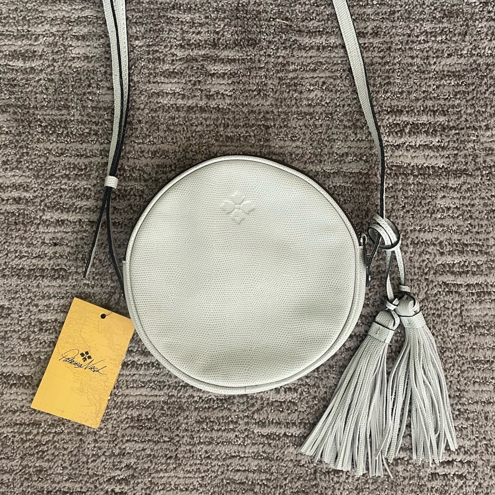 NWT Patricia Nash Scafati Small Canteen-Shaped Crossbody Bag in Ash Lizard